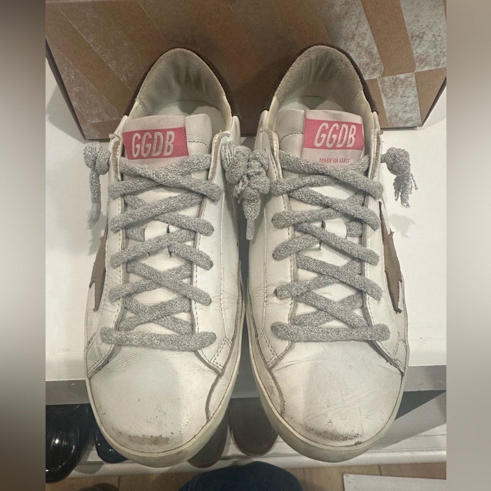 Golden Goose White Sneakers with Brown Star and Dark Heel - Picture 3 of 9